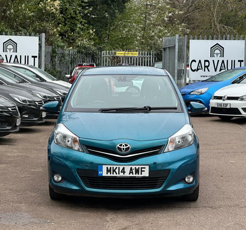 Toyota Yaris Hatchback 1.33 Dual Vvt-i Icon Plus Multidrive S E MK14AWF Blue #2
