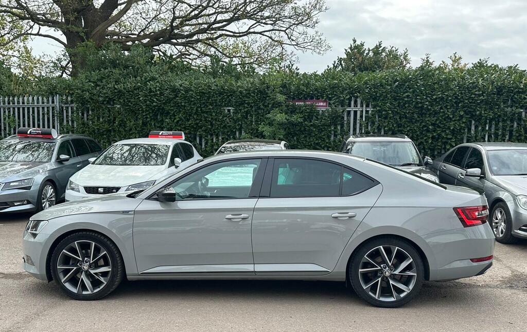 Skoda Superb Hatchback 1.5 Tsi Act Sportline Dsg Euro 6 Ss 5 SW19WHR Grey #5