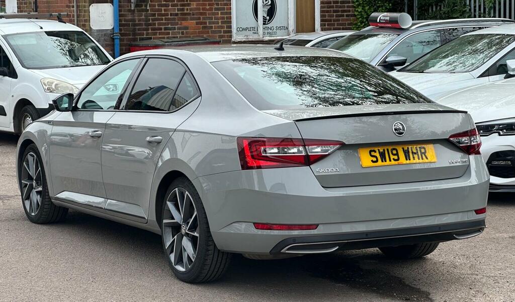 Skoda Superb Hatchback 1.5 Tsi Act Sportline Dsg Euro 6 Ss 5 SW19WHR Grey #6