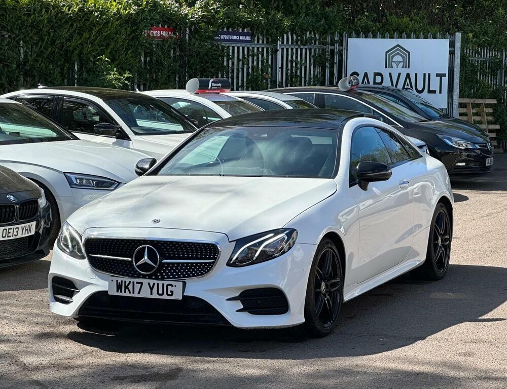 Mercedes-Benz E Class Coupe 2.0 E220d Amg Line Premium G-tronic Euro WK17YUG White #4