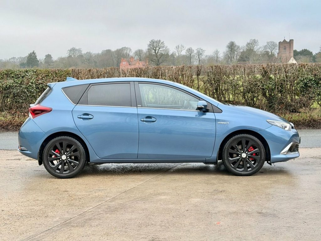 Toyota Auris 1.8L Excel Blue #5