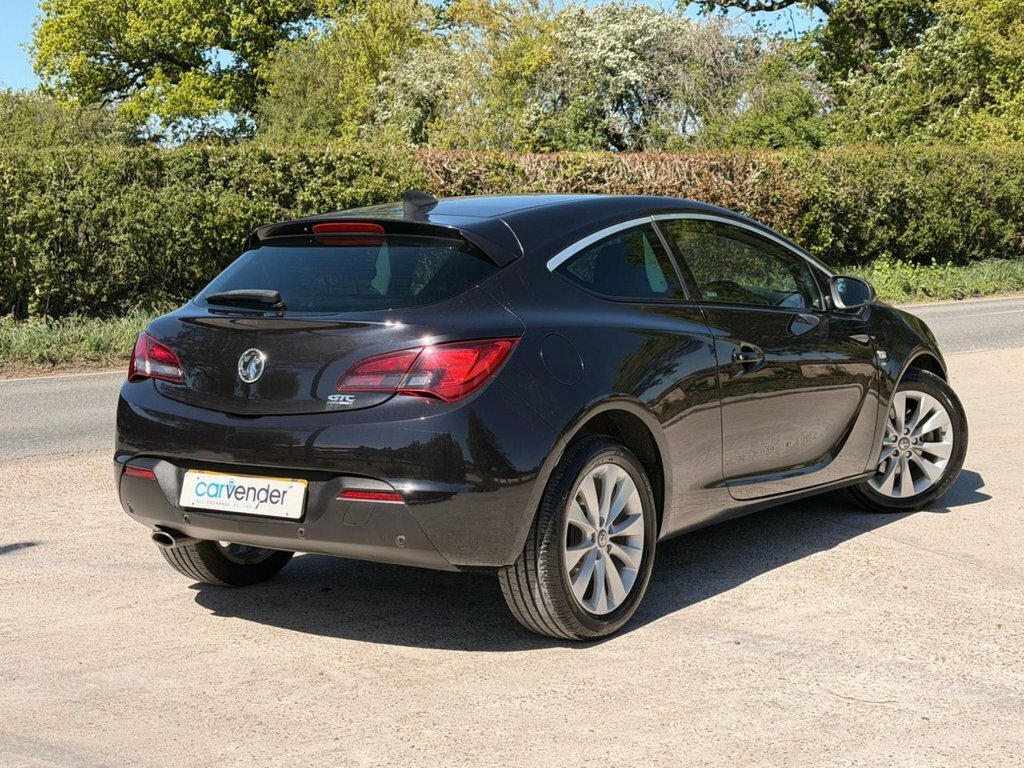 Vauxhall Astra GTC 1.4L Sri Black #4