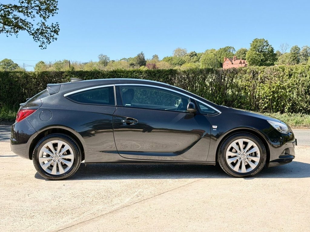 Vauxhall Astra GTC 1.4L Sri Black #6