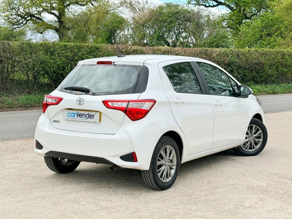 Toyota Yaris Hatchback LG67ZCU White #4