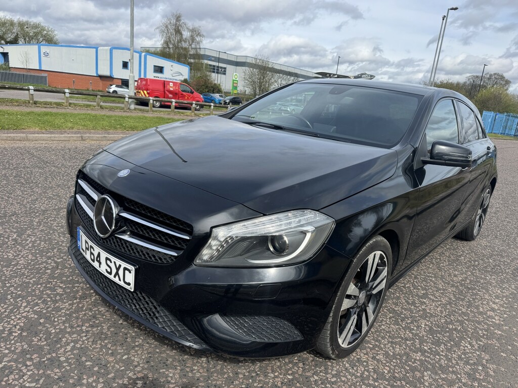 Mercedes-Benz A Class 1.5 A180 Cdi Sport 2015 LP64SXC Black #2