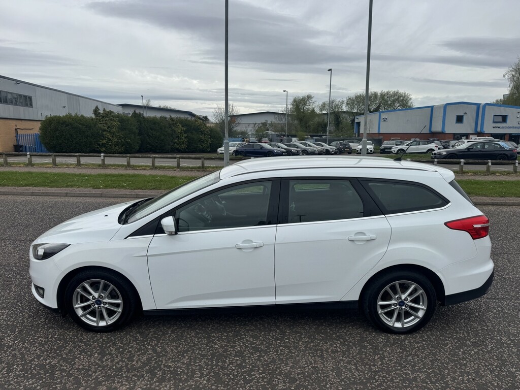 Ford Focus 1.5 Tdci Zetec 2016 SN16XUO White #3