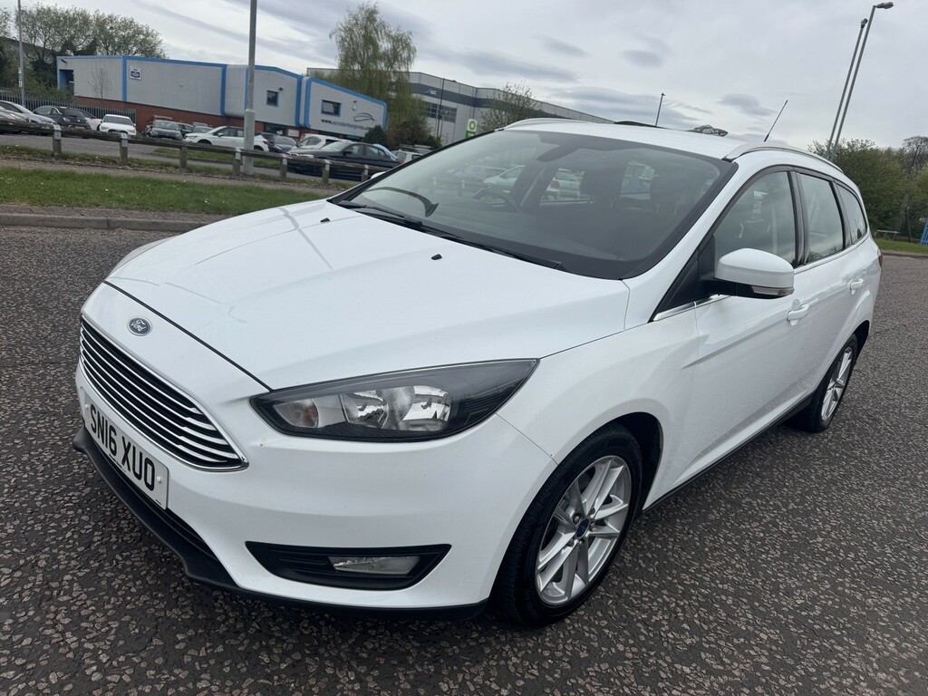 Ford Focus 1.5 Tdci Zetec 2016 SN16XUO White #2