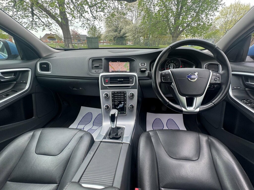 Volvo V60 2.0 D2 Se Nav Euro 6 Ss Blue #2