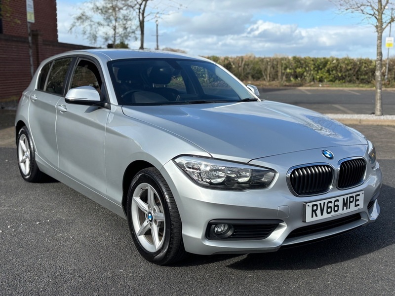 BMW 1 Series 116D Se RV66MPE Silver #3