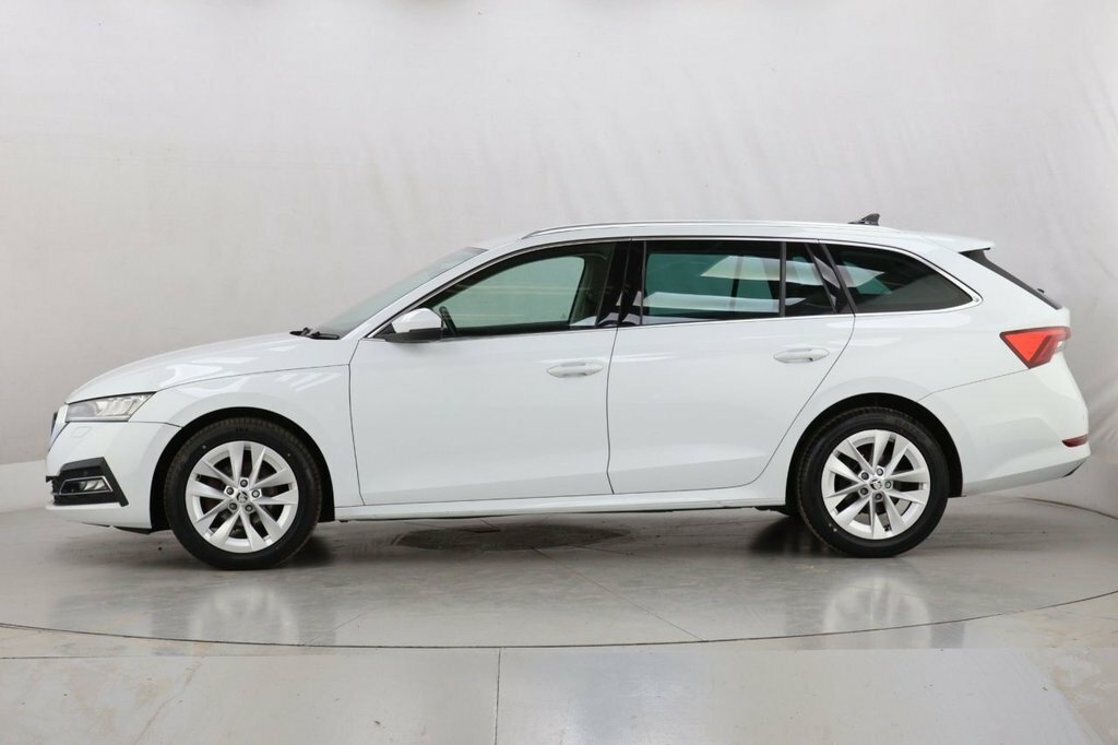 Skoda Octavia 1.5L Se L White #5