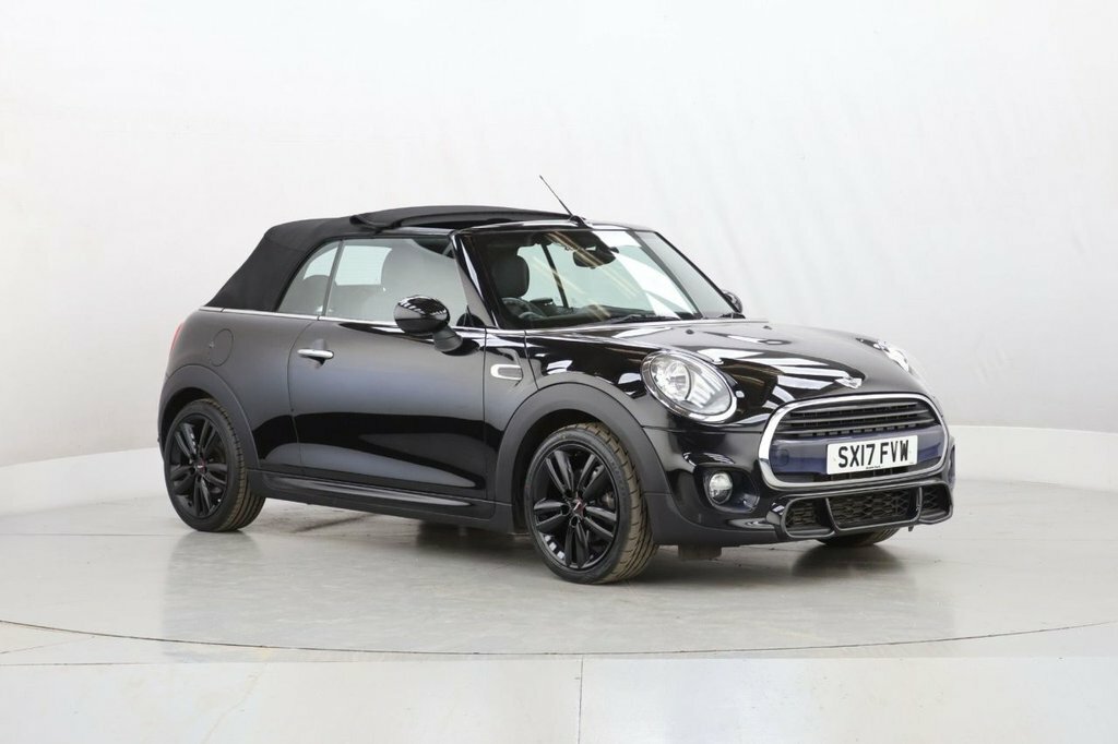 Mini Convertible 1.5L Cooper Black