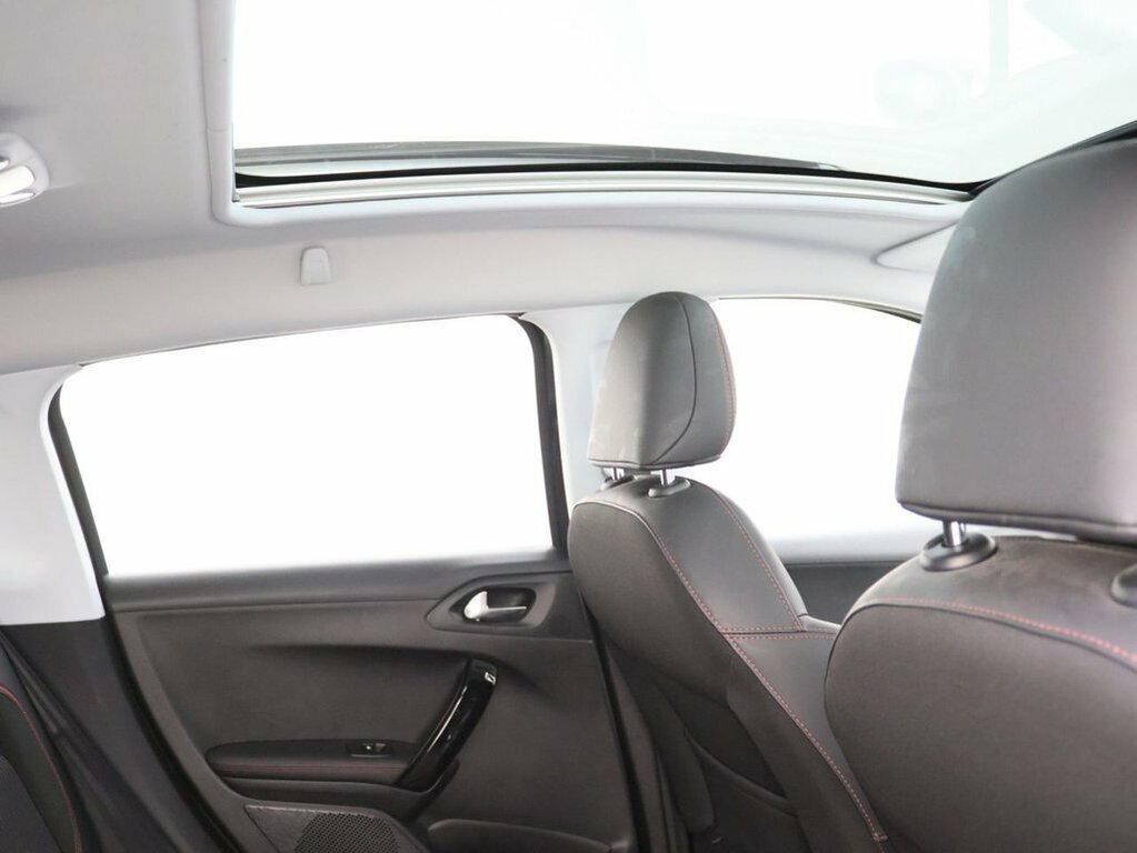 Peugeot 2008 1L Gt Line MW19HGO Grey