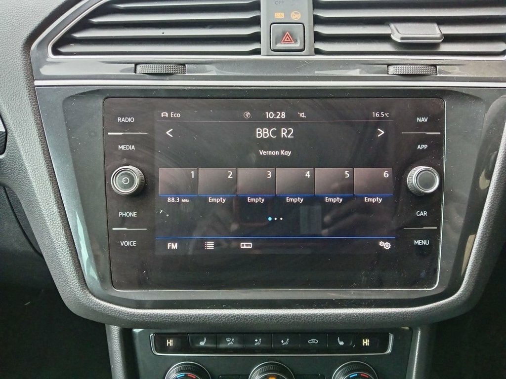 Volkswagen Tiguan 2L Sel DA19SJX Silver #5