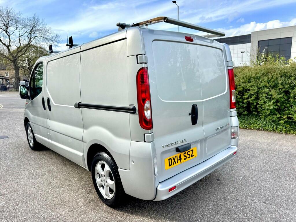 Vauxhall Vivaro Panel Van 2.0 Cdti Sportive Fwd L1 201414 DX14SSZ Silver #5