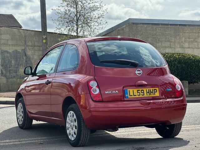 Nissan Micra 1.2 16V Visia Red #6