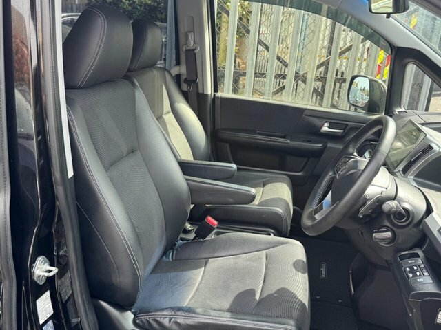 Honda StepWagon 2L Spada,8 Seater,ulez Free Red #12
