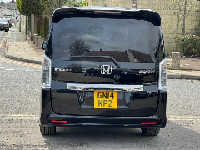 Honda StepWagon 2L Spada,8 Seater,ulez Free Red #6