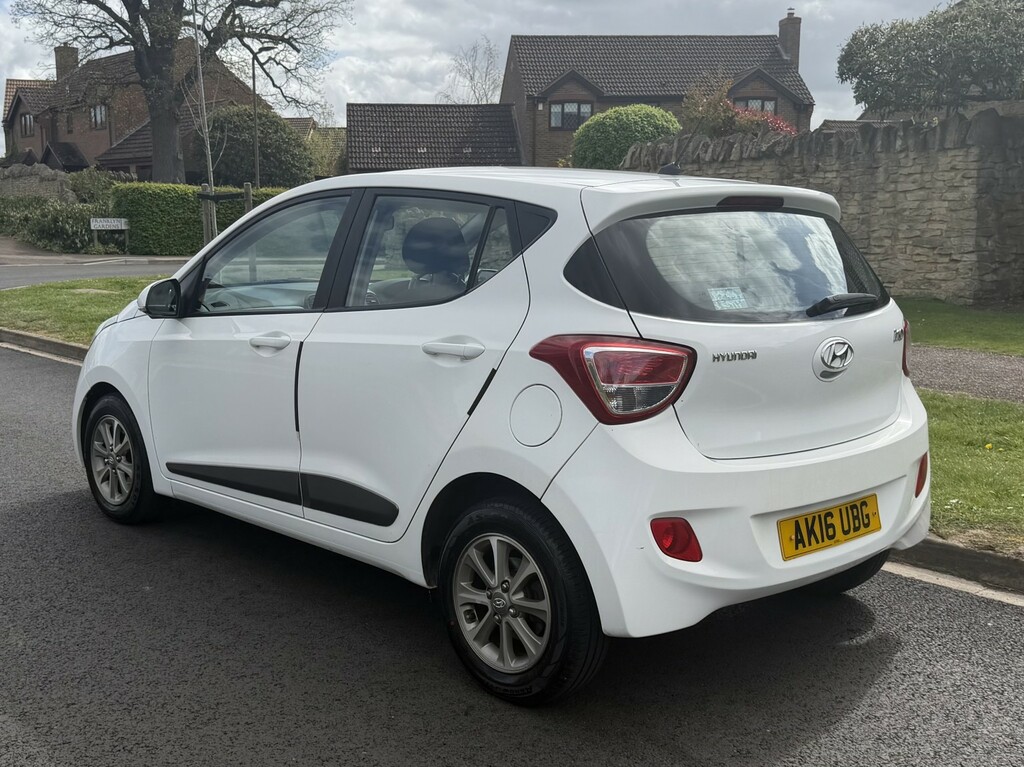 Hyundai I10 1.2 I10 Prem 1.2 Blue Int Ccss 201616 AK16UBG White #6