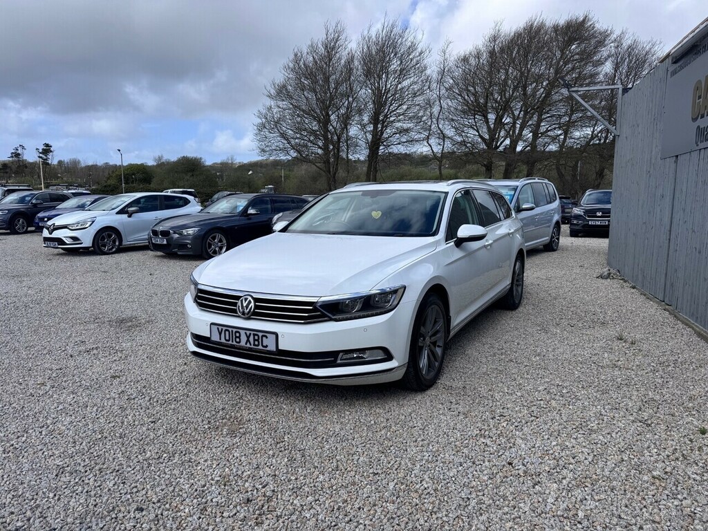 Volkswagen Passat Tdi Gt YO18XBC White #2