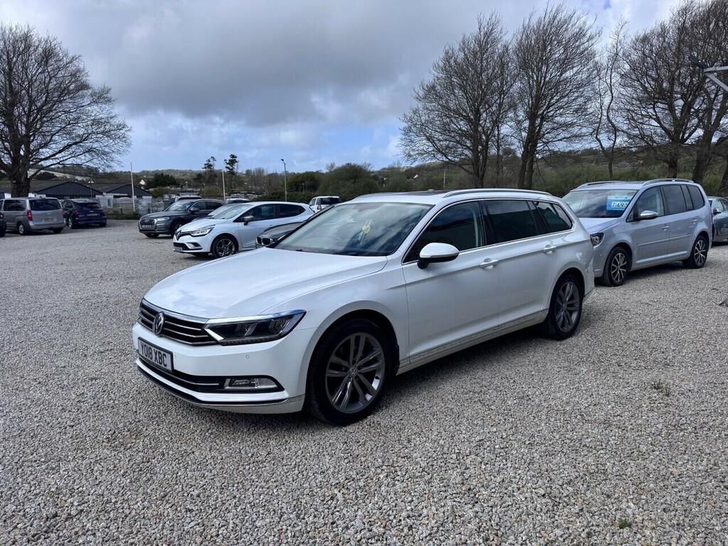 Volkswagen Passat Tdi Gt YO18XBC White #3