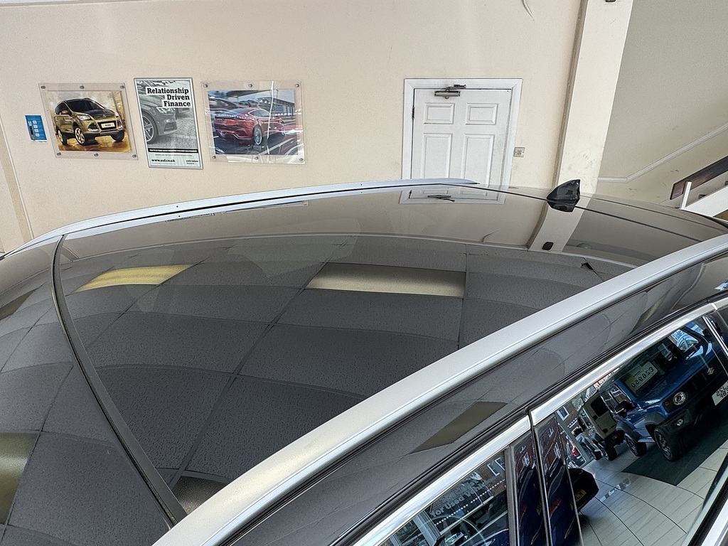 Jaguar F-Pace P400e R-dynamic S U6391 Ulez EY72XWR Black #3