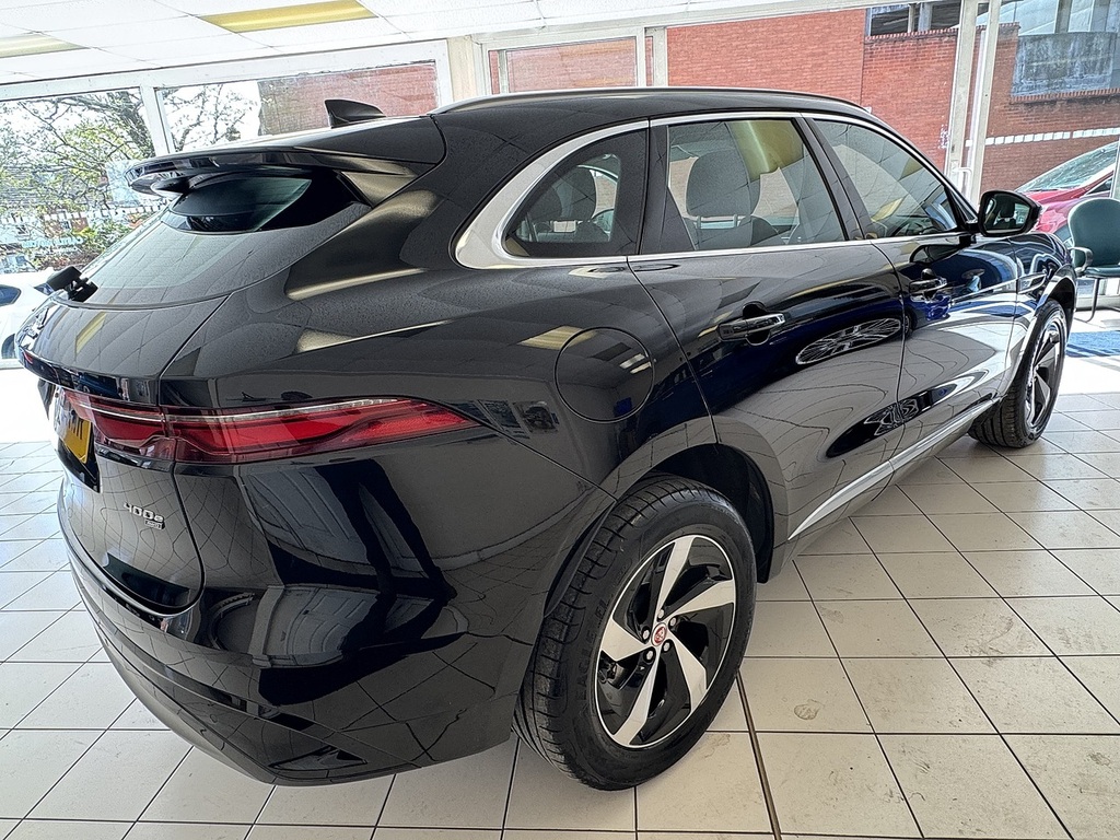 Jaguar F-Pace P400e R-dynamic S U6391 Ulez Black