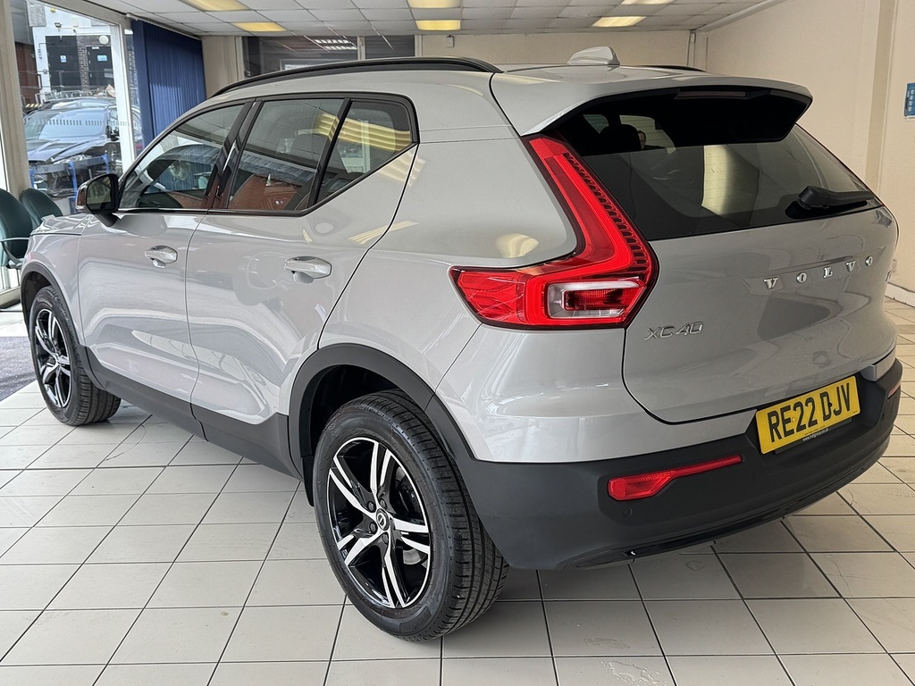 Volvo XC40 B3 Mhev Plus Dark U6405 Ulez RE22DJV Silver #5