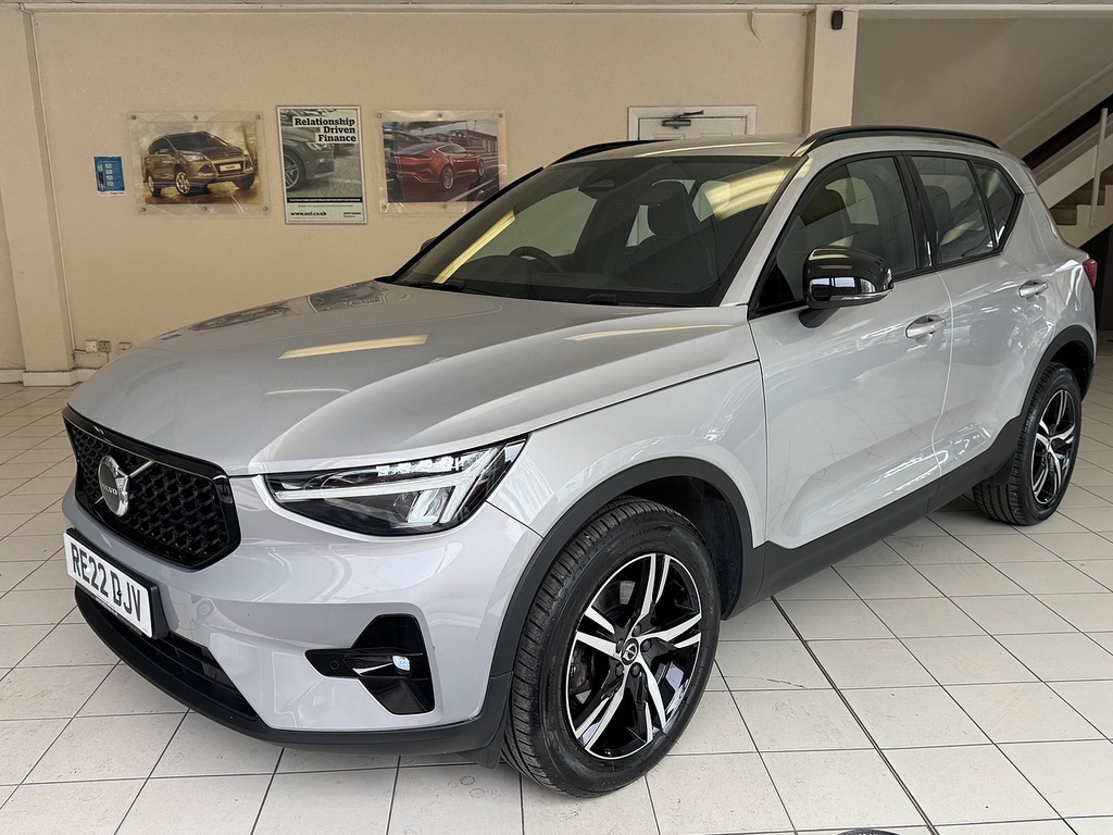 Volvo XC40 B3 Mhev Plus Dark U6405 Ulez RE22DJV Silver #4
