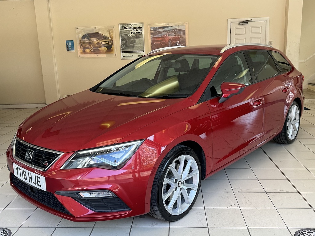 Seat Leon Tsi Fr Technology U6352 Ulez Red #4