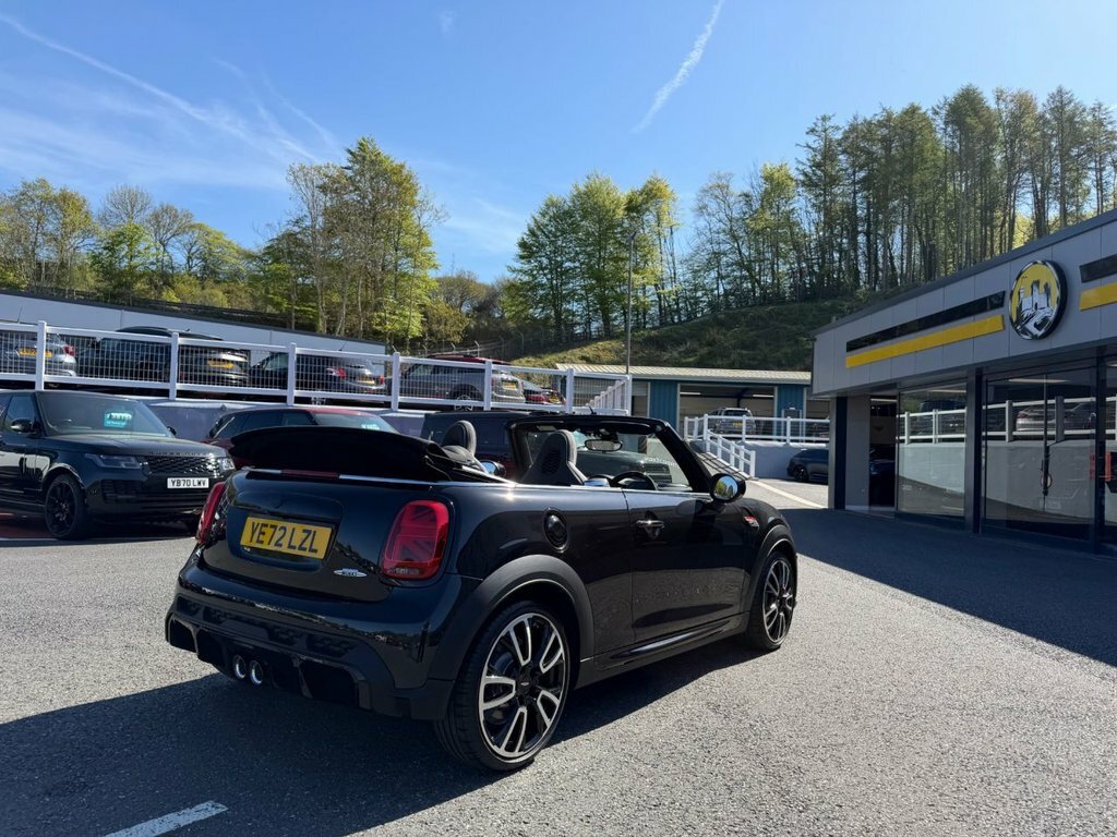 Mini Convertible 2L John Cooper Works YE72LZL Black #5