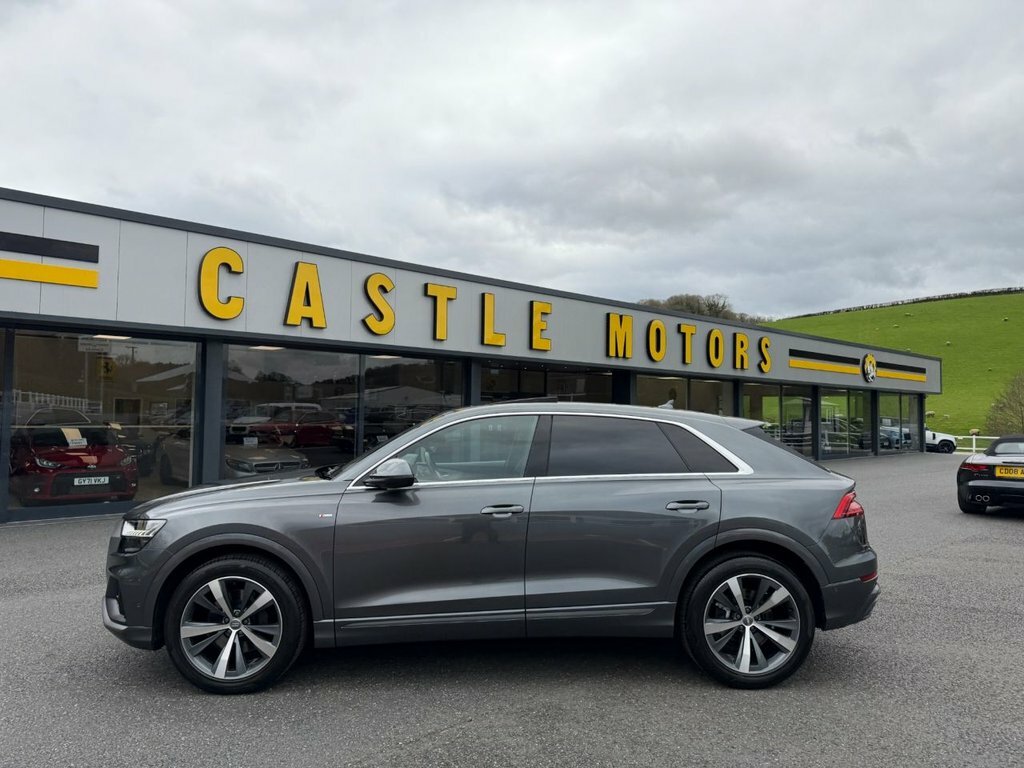 Audi Q8 3L S Line LO19ADU Grey #3