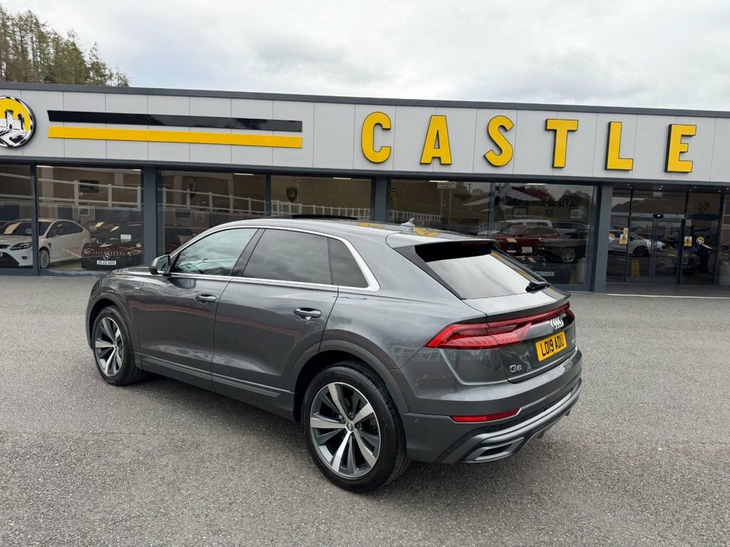 Audi Q8 3L S Line LO19ADU Grey #4