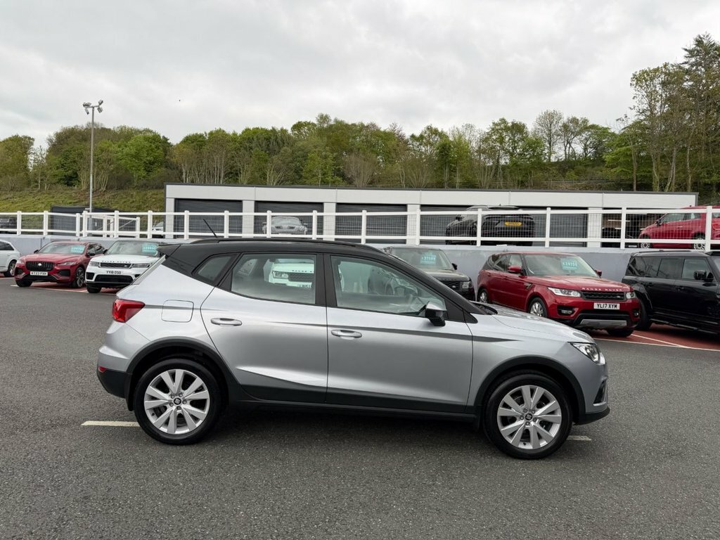 Seat Arona 1L Se Technology Silver #6