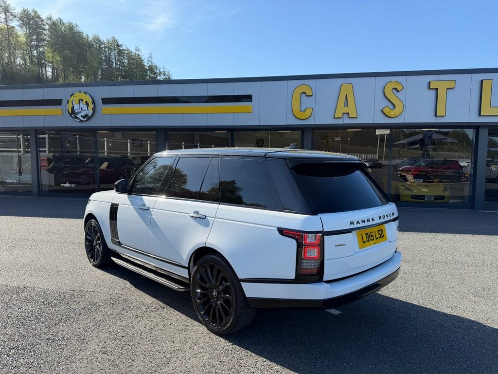 Land Rover Range Rover 3L Autobiography 5dr LB15LSD White #4
