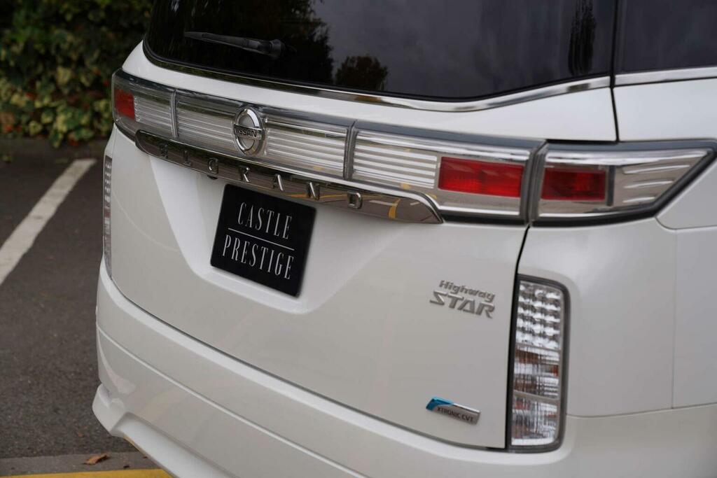 Nissan Elgrand Mpv 2.5 Highway Star 8 Seats 201111 IMP453 White #5