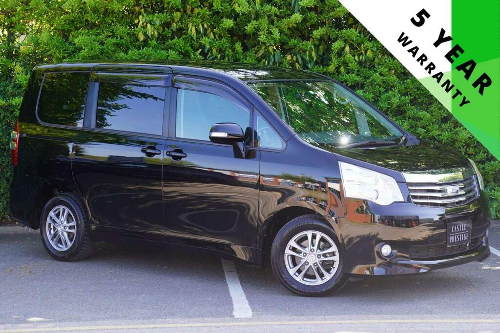 Toyota Noah Mpv 2.0 X L Selection 7 Seats 201212 Black