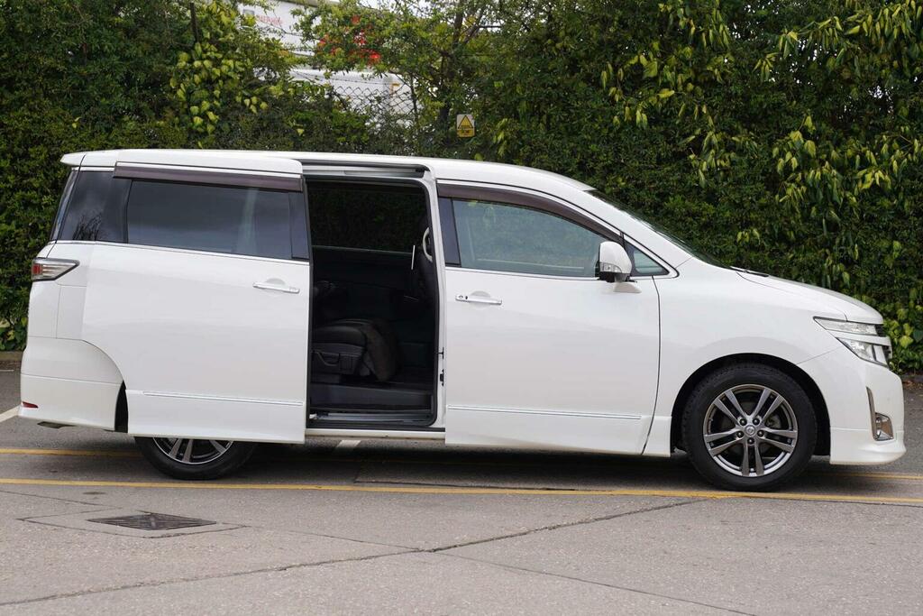Nissan Elgrand Mpv 2.5 Highway Star Urban Chrome 7 Seats 201 IMP529 White #3