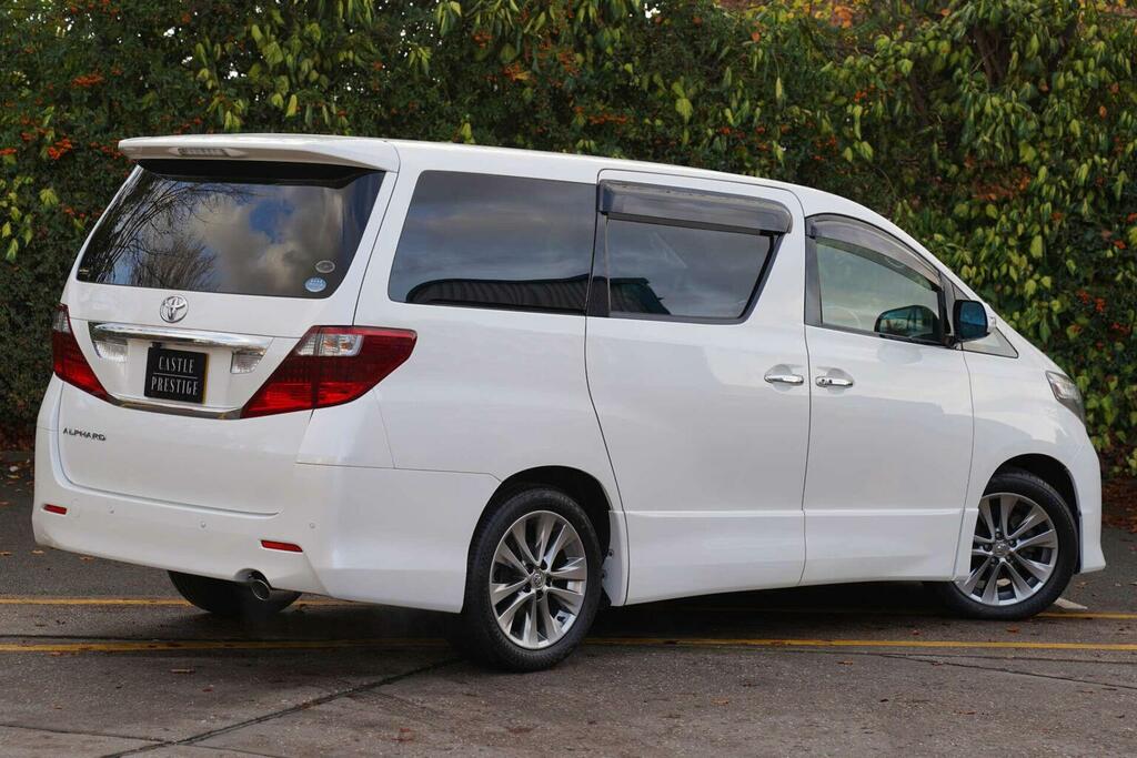 Toyota Alphard Mpv 2.4 S 7 Seats 201111 White #4