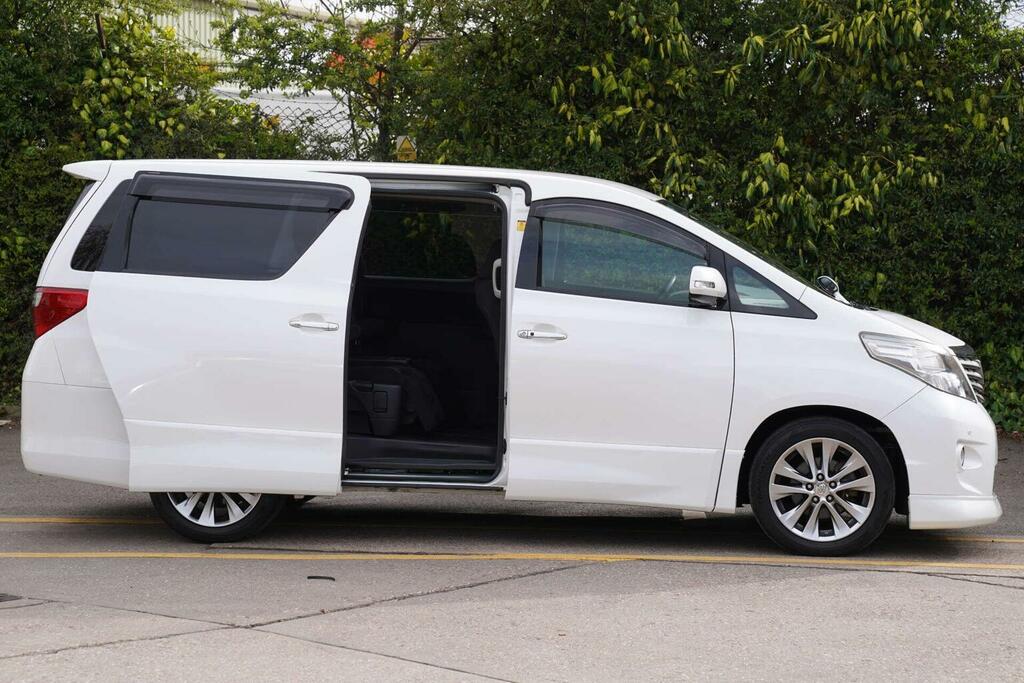Toyota Alphard Mpv 2.4 S 4Wd Prime Selection 7 Seats 201010 White #3