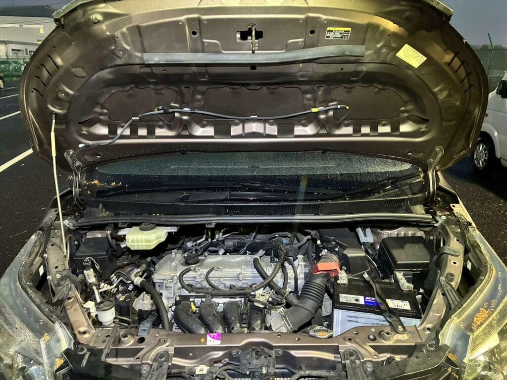 Toyota Noah Mpv Black #26