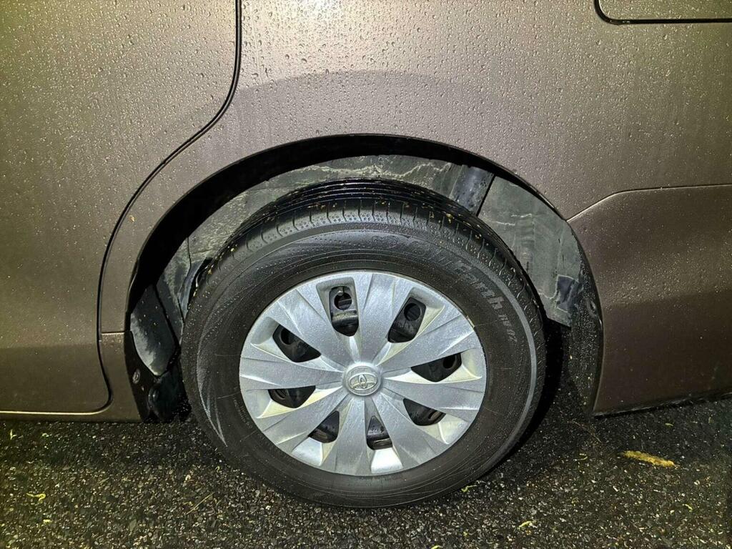 Toyota Noah Mpv Black #12