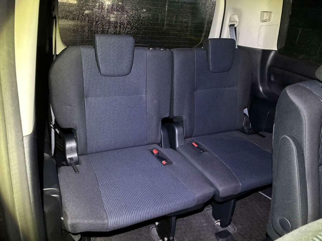 Toyota Noah Mpv Black #15