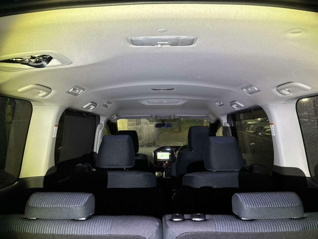Toyota Noah Mpv Black #17