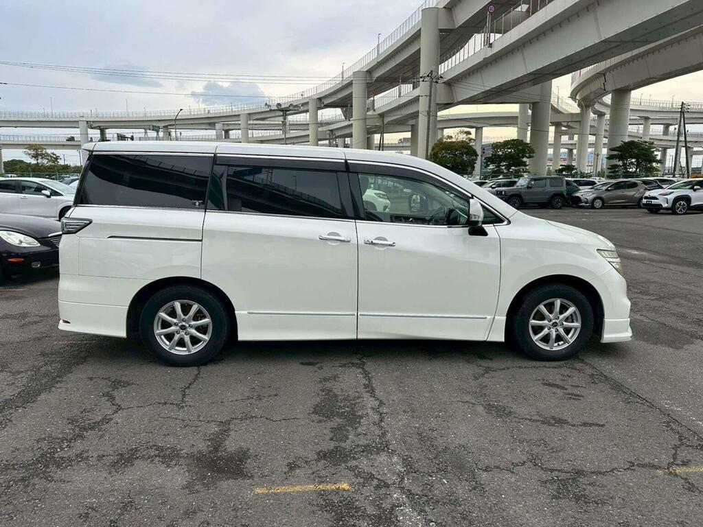 Nissan Elgrand Mpv 2.5 Highway Star 7 Seats 201463 White #2