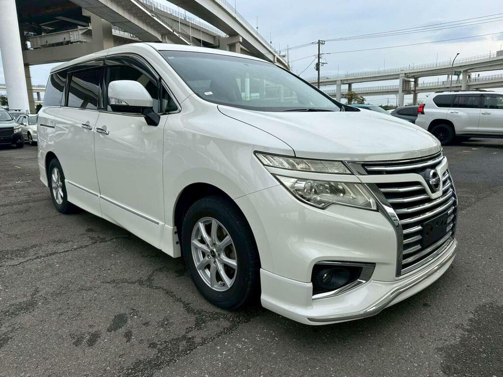 Nissan Elgrand Mpv 2.5 Highway Star 7 Seats 201463 White