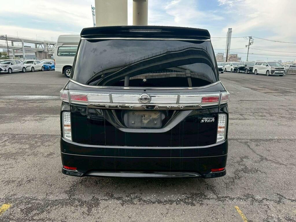 Nissan Elgrand Mpv 2.5 Highway Star Premium 7 Seats 201665 Black #4