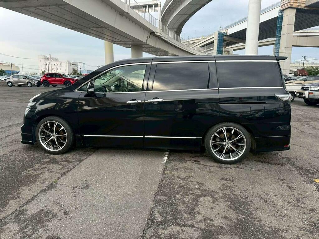 Nissan Elgrand Mpv 2.5 Highway Star Premium 7 Seats 201665 Black #6