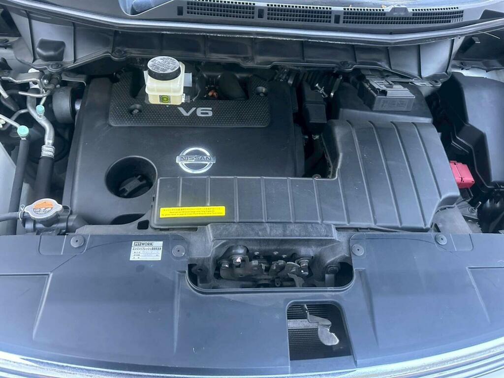 Nissan Elgrand Van 200202 White #22