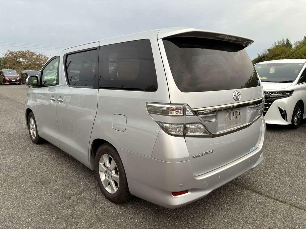 Toyota Vellfire Mpv 2.4 X 8 Seats 201363 Silver #5
