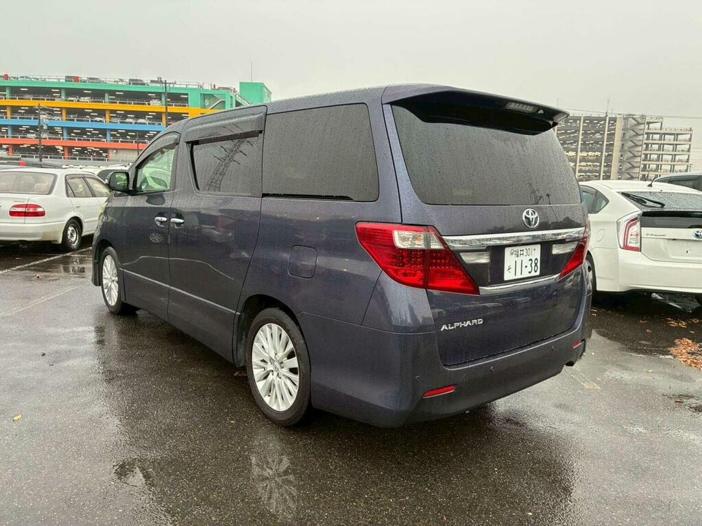 Toyota Alphard Mpv 2.4 S 8 Seats 201212 Grey #3